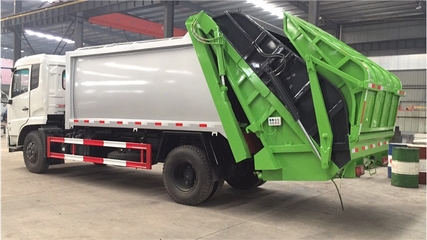 醫(yī)用垃圾車(chē)與153掛桶垃圾車(chē)的協(xié)同作業(yè) 專(zhuān)業(yè)車(chē)輛物流的關(guān)鍵環(huán)節(jié)